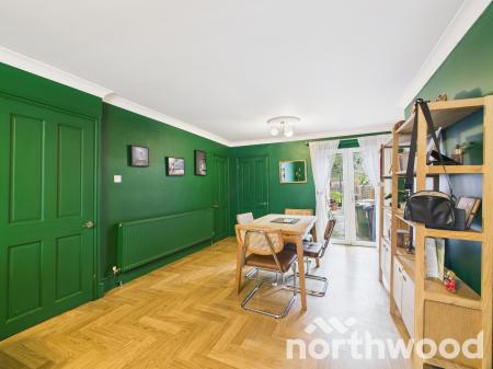 3 bedroom Terraced House for sale in Lower Queens Road, Town Centre, Ashford, TN24