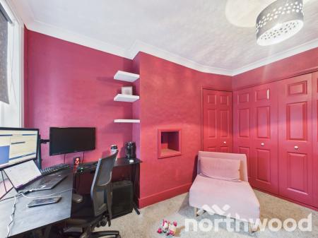 3 bedroom Terraced House for sale in Lower Queens Road, Town Centre, Ashford, TN24