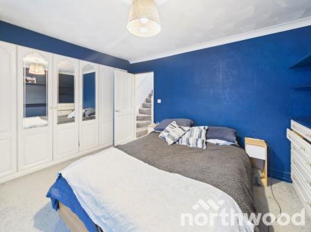 3 bedroom Terraced House for sale in Lower Queens Road, Town Centre, Ashford, TN24