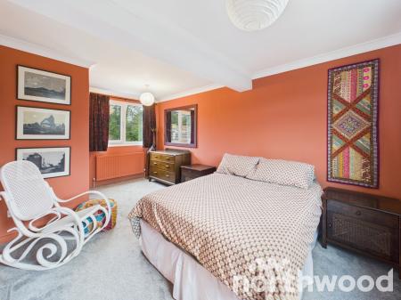 3 bedroom Terraced House for sale in Lower Queens Road, Town Centre, Ashford, TN24