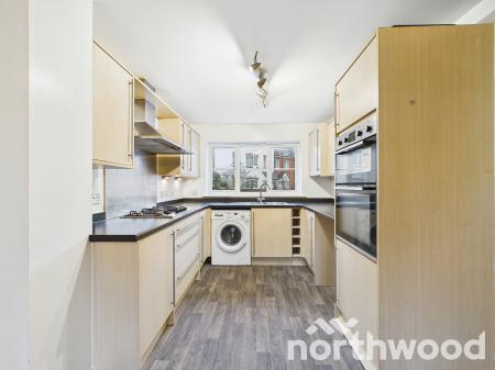 4 bedroom Terraced House for sale in Barley Mow View, Repton Park, Ashford, TN23