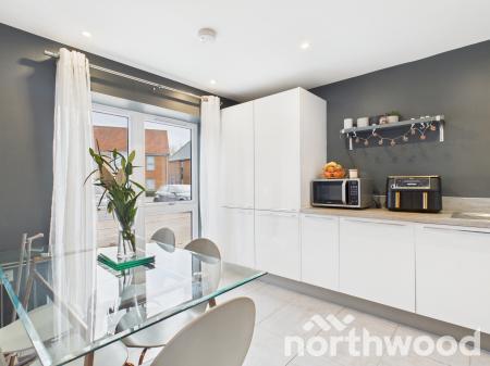 3 bedroom House for sale in Darter Row, Conningbrook Lakes, Ashford, TN24