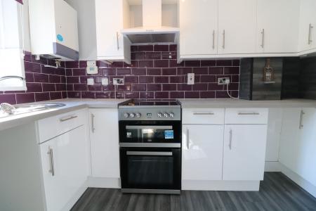 2 bedroom Terraced House to let in Heron Walk, Singleton, Ashford, TN23