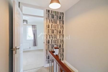 2 bedroom Terraced House to let in Heron Walk, Singleton, Ashford, TN23