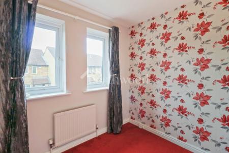 2 bedroom Terraced House to let in Heron Walk, Singleton, Ashford, TN23