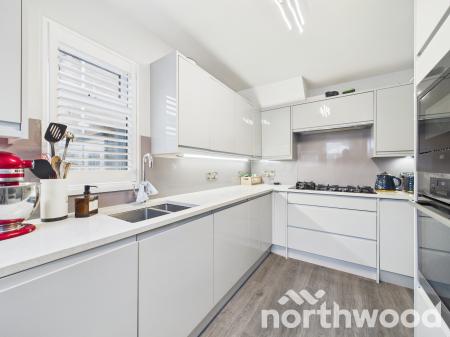 3 bedroom Semi-detached house for sale in Grasslands, Singleton, Ashford, TN23