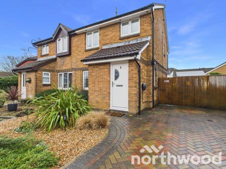 3 bedroom Semi-detached house for sale in Grasslands, Singleton, Ashford, TN23