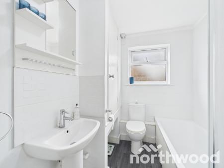 2 bedroom Semi-detached house for sale in Old Orchard, Singleton, Ashford, TN23