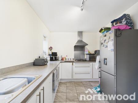 4 bedroom Town house for sale in Campion Close, Ashford, TN25