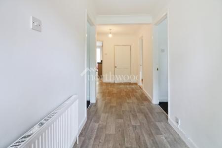 5 bedroom Detached house for sale in Swan Lane, Sellindge, TN25