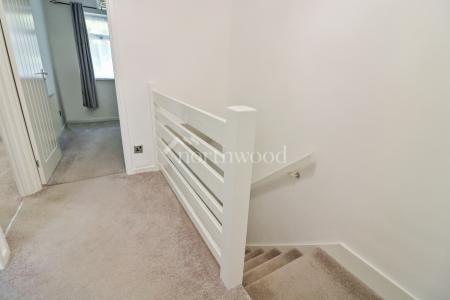 3 bedroom Terraced House to let in Cheviot Way, Ashford, TN24