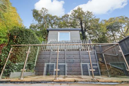 3 bedroom Terraced House to let in Cheviot Way, Ashford, TN24