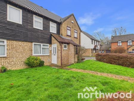 2 bedroom Terraced House for sale in Old Orchard, Singleton, Ashford, TN23
