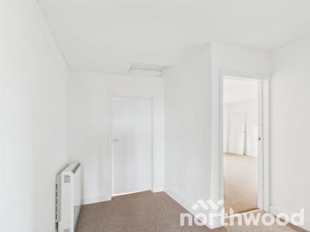 3 bedroom Flat to let in Canterbury Road, Boughton Aluph, TN25