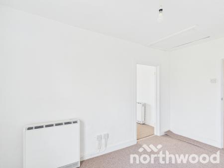 3 bedroom Flat to let in Canterbury Road, Boughton Aluph, TN25