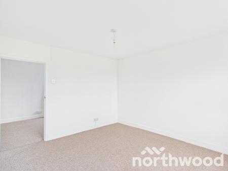3 bedroom Flat to let in Canterbury Road, Boughton Aluph, TN25