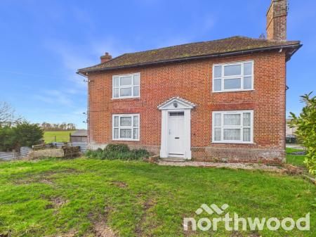 Canterbury Road, Boughton Aluph, TN25