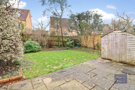 4 bedroom Detached house for sale in Sweetbay Crescent, Godington Park, Ashford, TN23