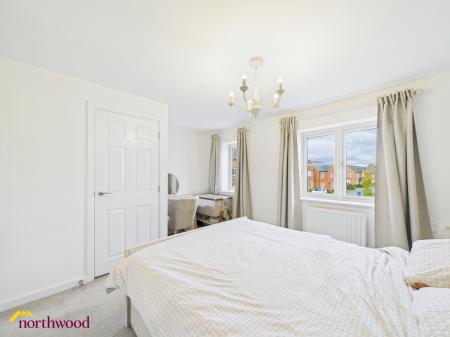 2 bedroom End of terrace house for sale in Bailey Road, Banbury, OX16