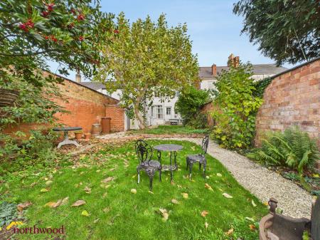 5 bedroom Detached house for sale in Barford Road, Bloxham, OX15