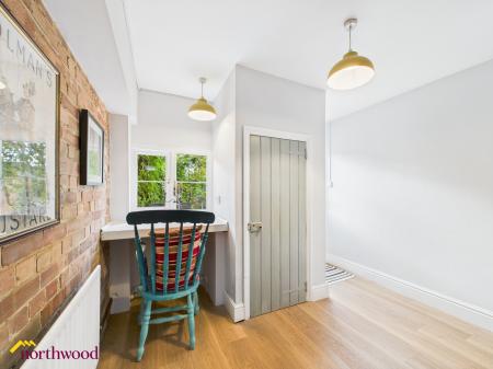 5 bedroom Detached house for sale in Barford Road, Bloxham, OX15