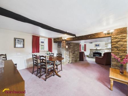 4 bedroom Detached house for sale in Boddington Road, Byfield, NN11