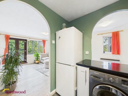 2 bedroom Flat for sale in Broome Way, Banbury, OX16