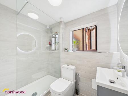 2 bedroom Flat for sale in Broome Way, Banbury, OX16