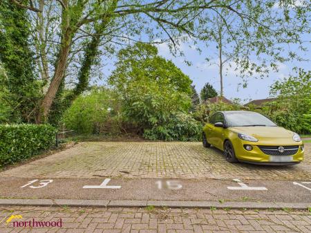 2 bedroom Flat for sale in Broome Way, Banbury, OX16