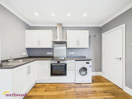2 bedroom Flat for sale in Calthorpe Road, Banbury, OX16
