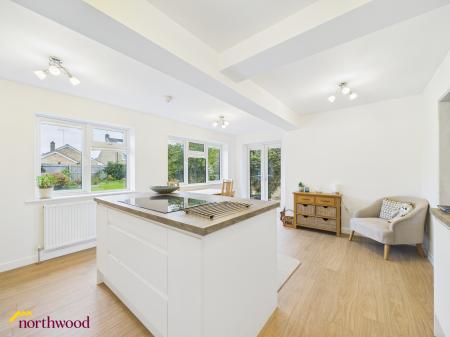 5 bedroom Semi-detached house for sale in Chacombe Road, Middleton Cheney, OX17