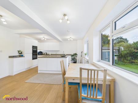 5 bedroom Semi-detached house for sale in Chacombe Road, Middleton Cheney, OX17