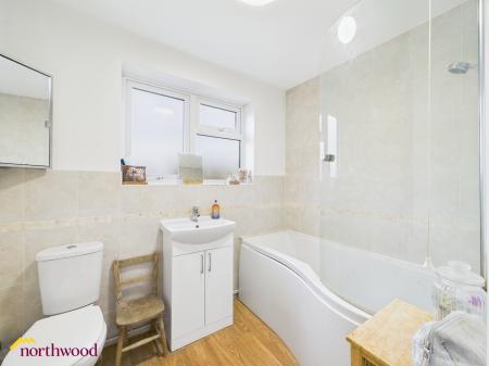 5 bedroom Semi-detached house for sale in Chacombe Road, Middleton Cheney, OX17