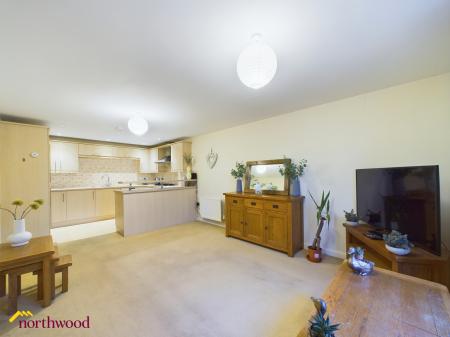 2 bedroom Flat for sale in 28 Cherwell Court Britannia Road