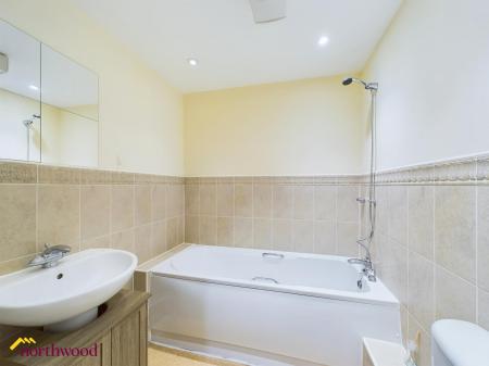 2 bedroom Flat for sale in 28 Cherwell Court Britannia Road