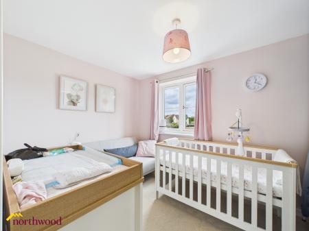 2 bedroom Semi-detached house for sale in De La Warr Drive, Banbury, OX16