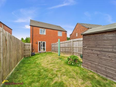 2 bedroom Semi-detached house for sale in De La Warr Drive, Banbury, OX16