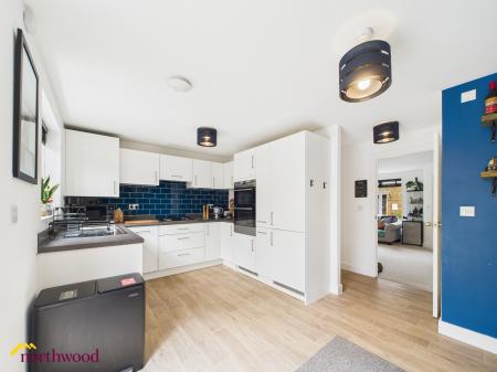 3 bedroom End of terrace house for sale in Kingerlee Road, Banbury, OX16