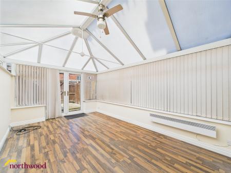 2 bedroom Terraced House for sale in Lord Fielding Close, Banbury, OX16