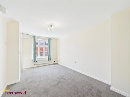 2 bedroom Terraced House for sale in Lord Fielding Close, Banbury, OX16