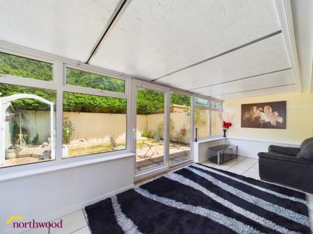 2 bedroom Detached bungalow for sale in Manor Park, Claydon, OX17