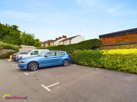 1 bedroom Flat for sale in Merisham Court School Lane, Banbury, OX16