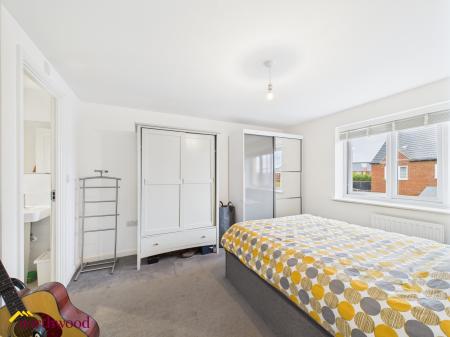 5 bedroom Detached house for sale in Reedmace Road, Bodicote, OX15