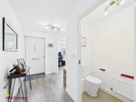 5 bedroom Detached house for sale in Reedmace Road, Bodicote, OX15