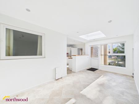 3 bedroom Detached bungalow for sale in Rochester Way, Twyford, OX17