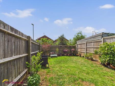 3 bedroom End of terrace house for sale in Sussex Drive, Banbury, OX16