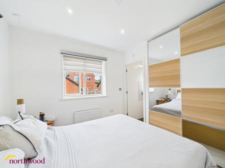 3 bedroom Semi-detached house for sale in Upton Close, Banbury, OX16