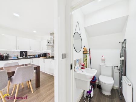 3 bedroom Semi-detached house for sale in Upton Close, Banbury, OX16