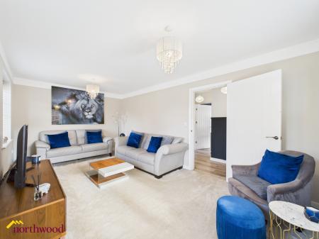 3 bedroom Detached house for sale in Yeoman Close, Bodicote, OX15