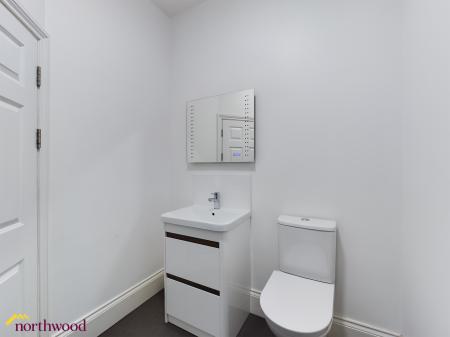 2 bedroom Flat for sale in White Lion Walk, Banbury Town Centre